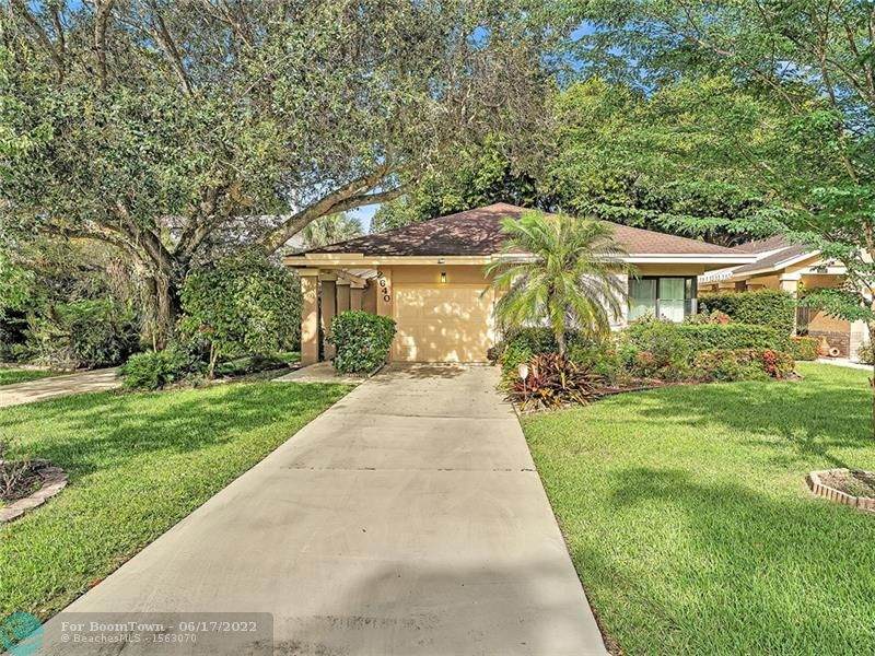 2640 Aloe Ave - Photo 1