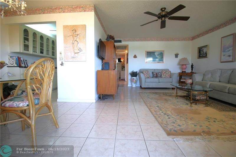 326 Markham O - Photo 1