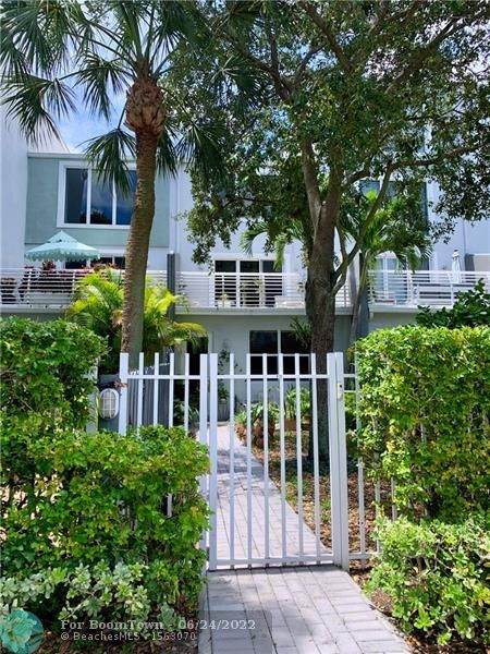 812 28 Street - Photo 1