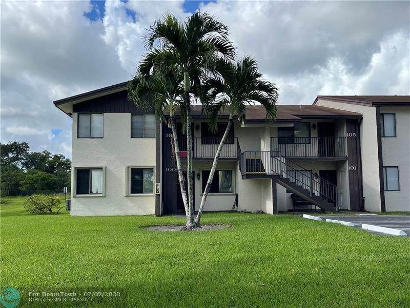 104 Laurel Dr - Photo 1