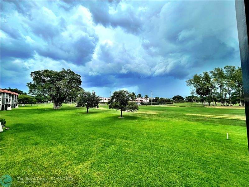 9300 Hollybrook Lake Dr - Photo 1