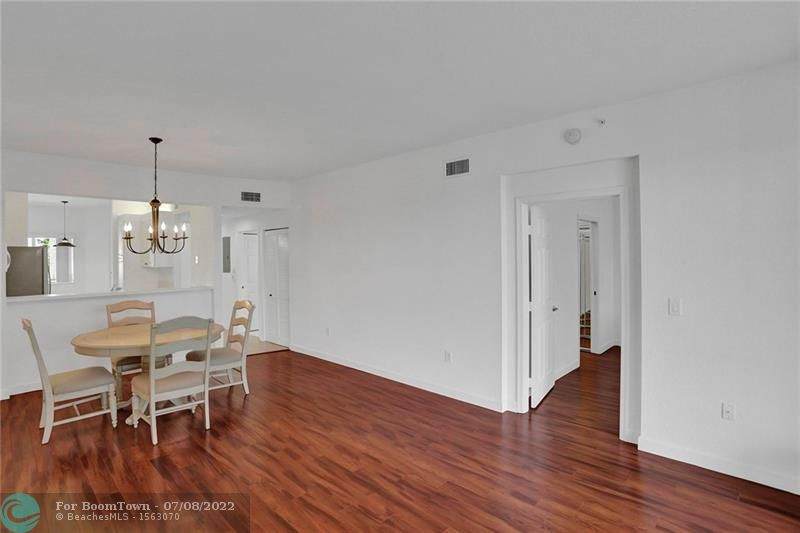 7775 Yardley Dr - Photo 1