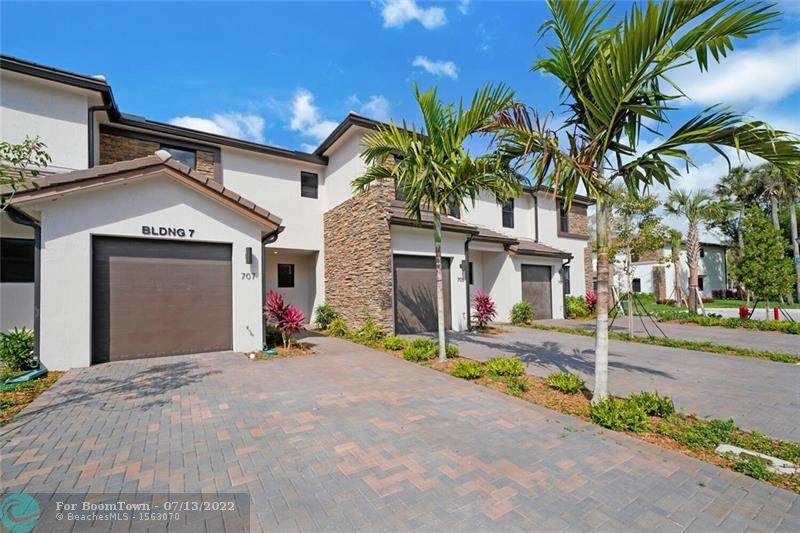 704 Del Vista Road - Photo 1