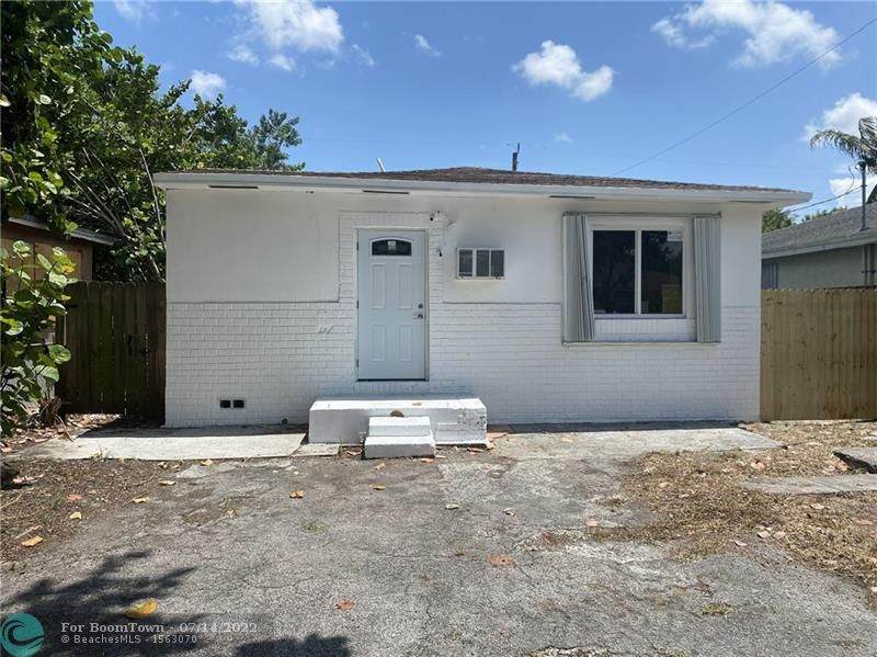 2214 Cody St - Photo 1