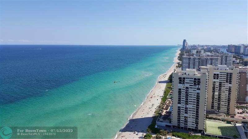1830 Ocean Dr - Photo 1