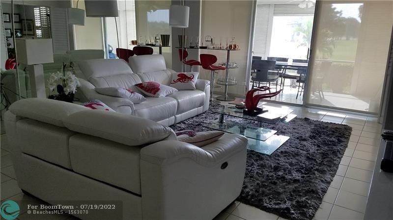 605 Oaks Dr - Photo 1