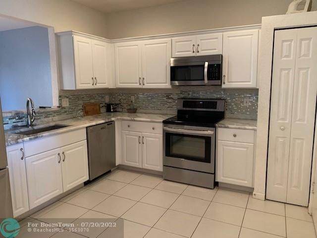 9016 55th St - Photo 1