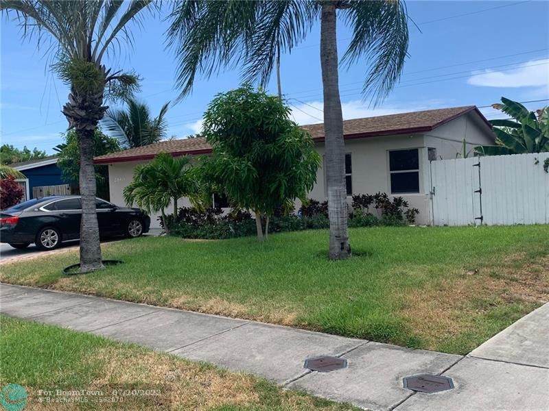 2840 8th Ave - Photo 1