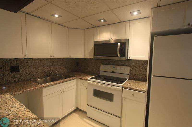 4174 Inverrary Dr - Photo 1