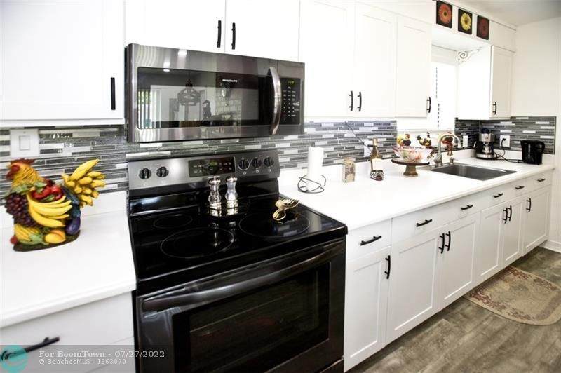 21075 Glendale - Photo 1