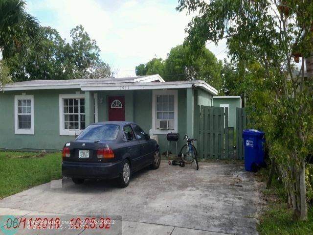 3031 4th St - Photo 1