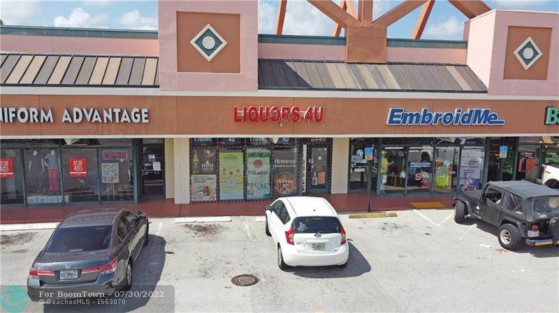 1547 Commercial Blvd - Photo 1