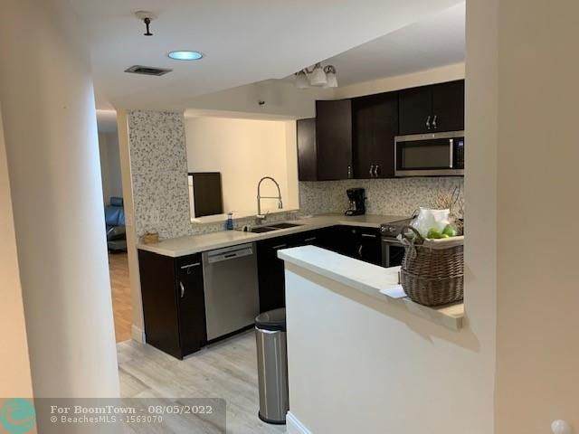 2200 Cypress Bend Dr - Photo 1