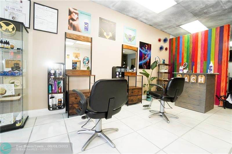 4960 Dixie Hwy - Photo 1