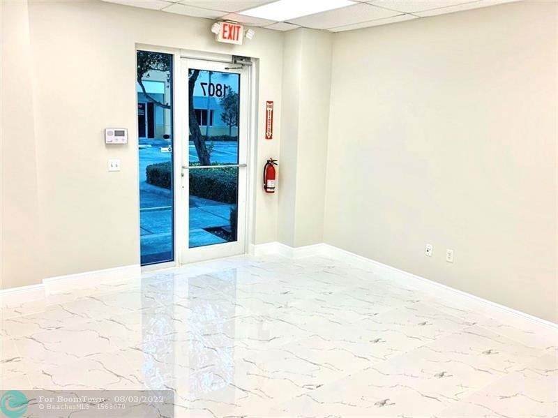 1807 Banks Rd - Photo 1