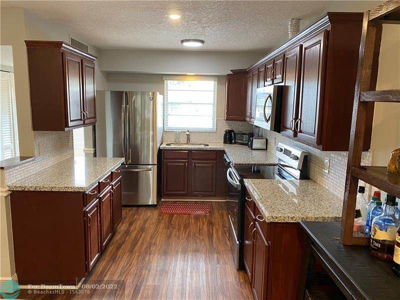 12005 Poinciana Blvd - Photo 1