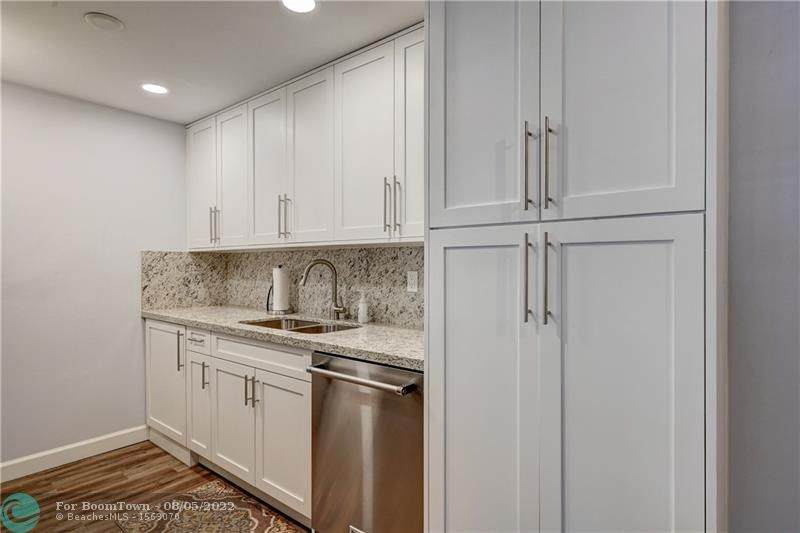 3205 Portofino Pt - Photo 1
