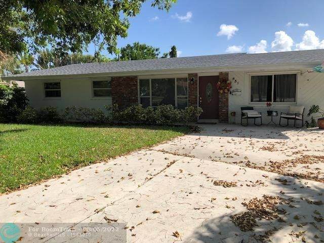 831 9th Ave - Photo 1