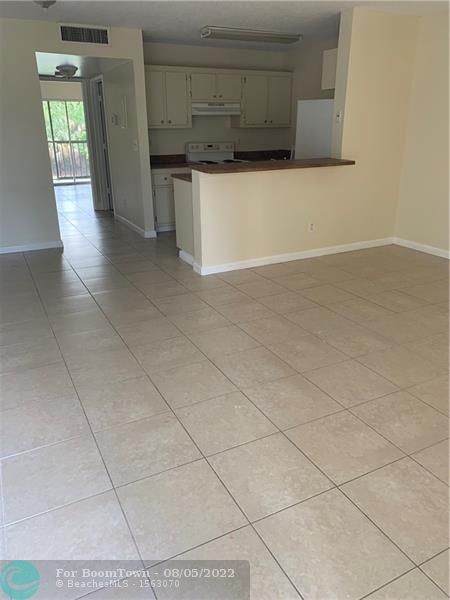 1423 Meadows Cir - Photo 1