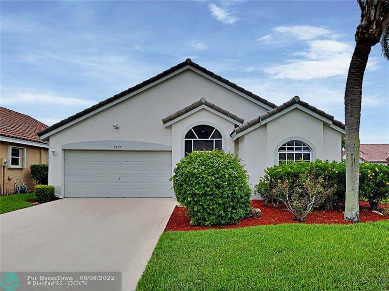 7627 Stirling Bridge Blvd - Photo 1