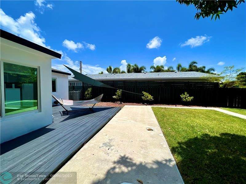1713 15th Ave - Photo 1