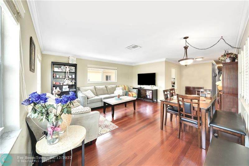 2701 Middle River Dr - Photo 1