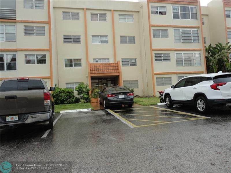 2501 41st Ave - Photo 1