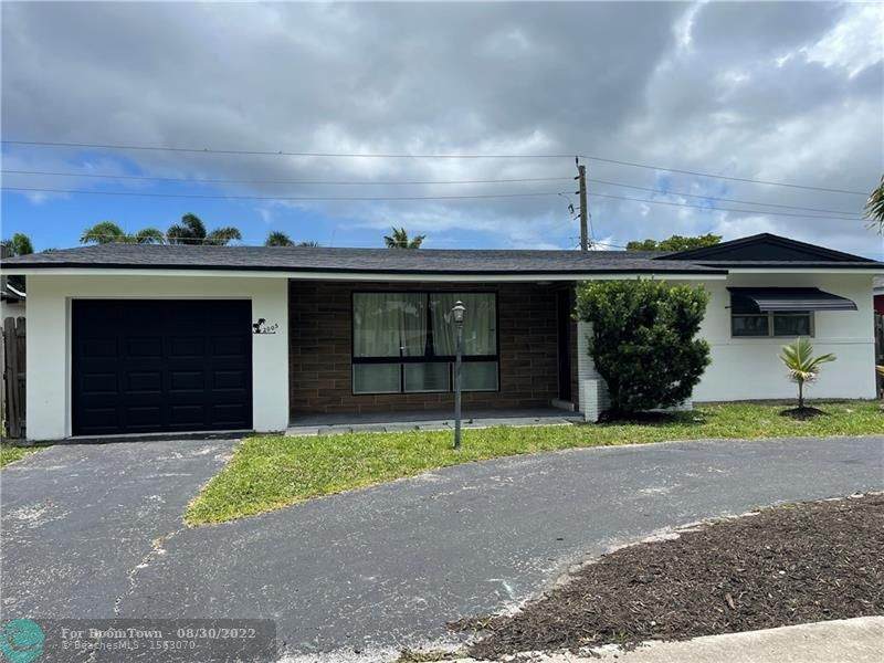 2005 Park Rd - Photo 1