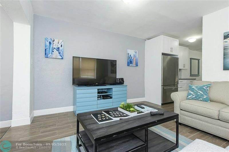 1730 Rodman St - Photo 1