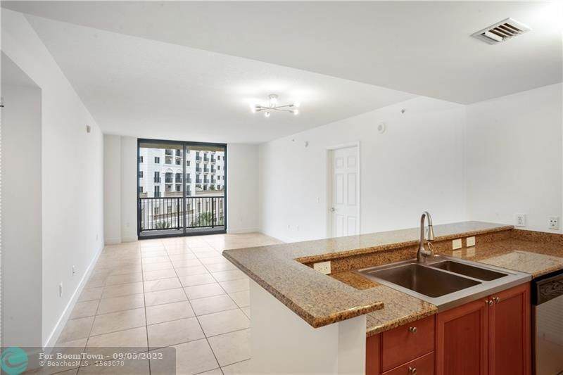 55 Merrick Way - Photo 1