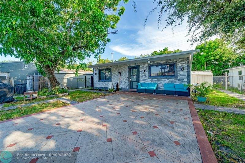 5836 Mayo St - Photo 1