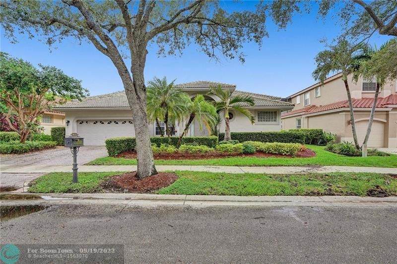 2673 Oakbrook Dr - Photo 1