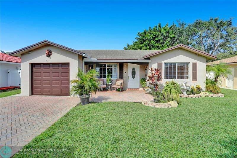 8201 Nw 105th Ave - Photo 1