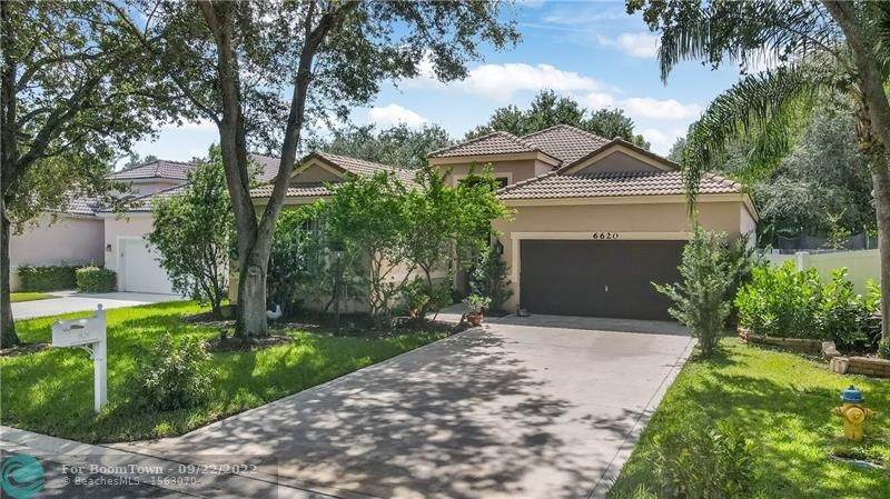 6620 78th Dr - Photo 1