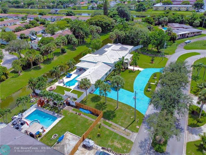 104 Palm Dr - Photo 1