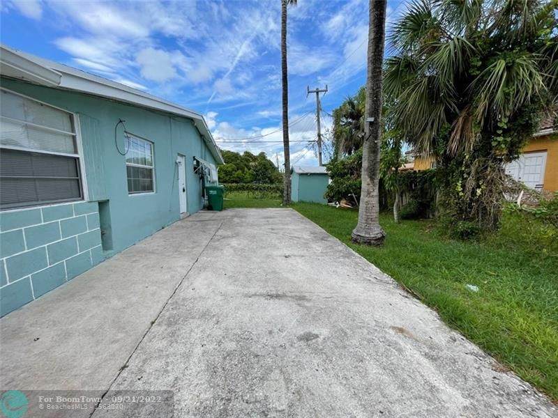 2975 11th St - Photo 1