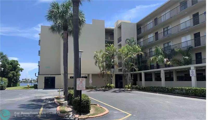 896 Federal Hwy - Photo 1
