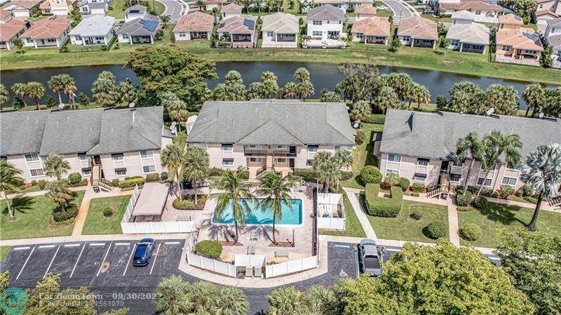 4020 Crystal Lake Dr - Photo 1