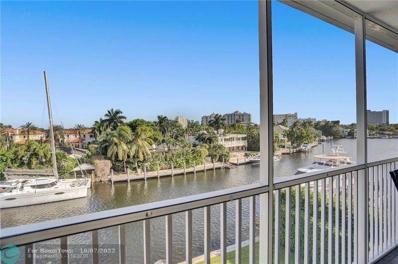 1332 Bayview Dr - Photo 1