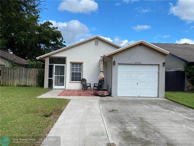 5608 98th Way - Photo 1