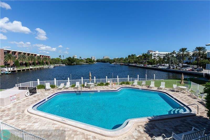 1850 Ocean Dr - Photo 1