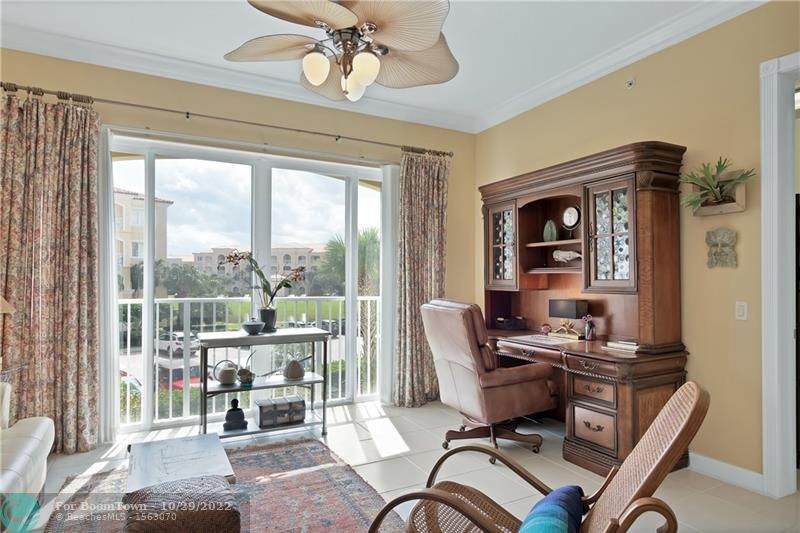 37 Harbour Isle Dr E - Photo 1