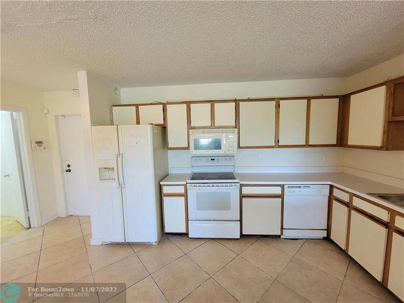 14850 Naranja Lakes Blvd - Photo 1