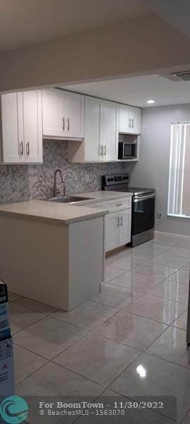 4156 Inverrary Dr - Photo 1
