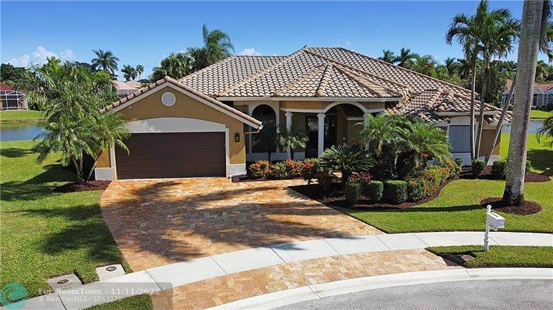 19078 Cloister Lake Ln - Photo 1
