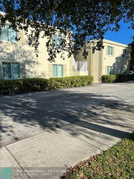 1320 Miami Rd - Photo 1