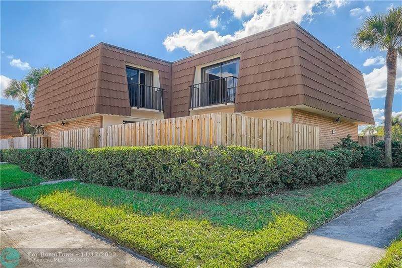 158 Heritage Way - Photo 1