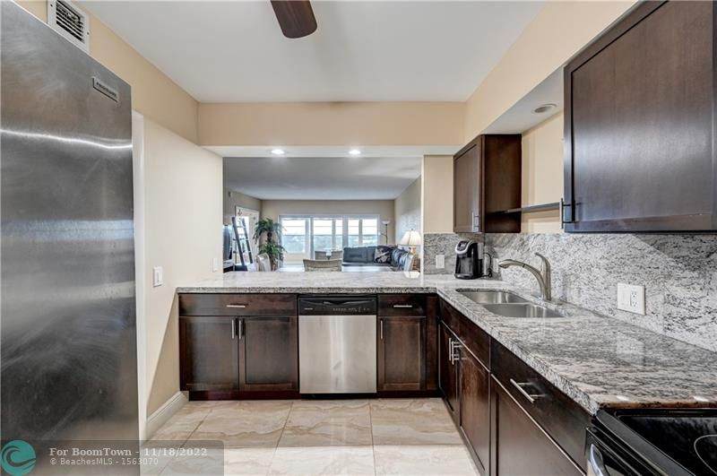 3150 Palm Aire Dr - Photo 1