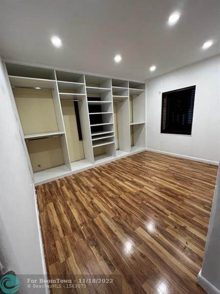 180 55th St - Photo 1
