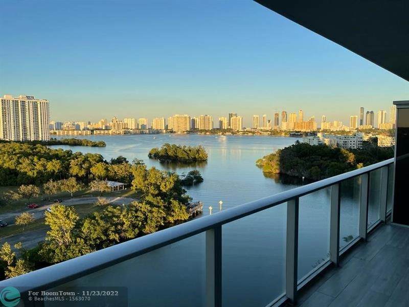 16385 Biscayne Blvd - Photo 1